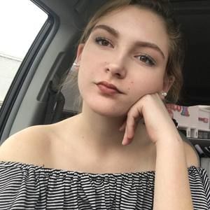 Meet your Posher, Abigail